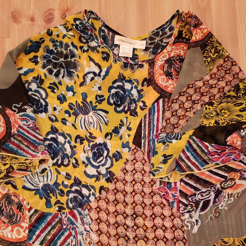 Urban Mangoz Poncho Top